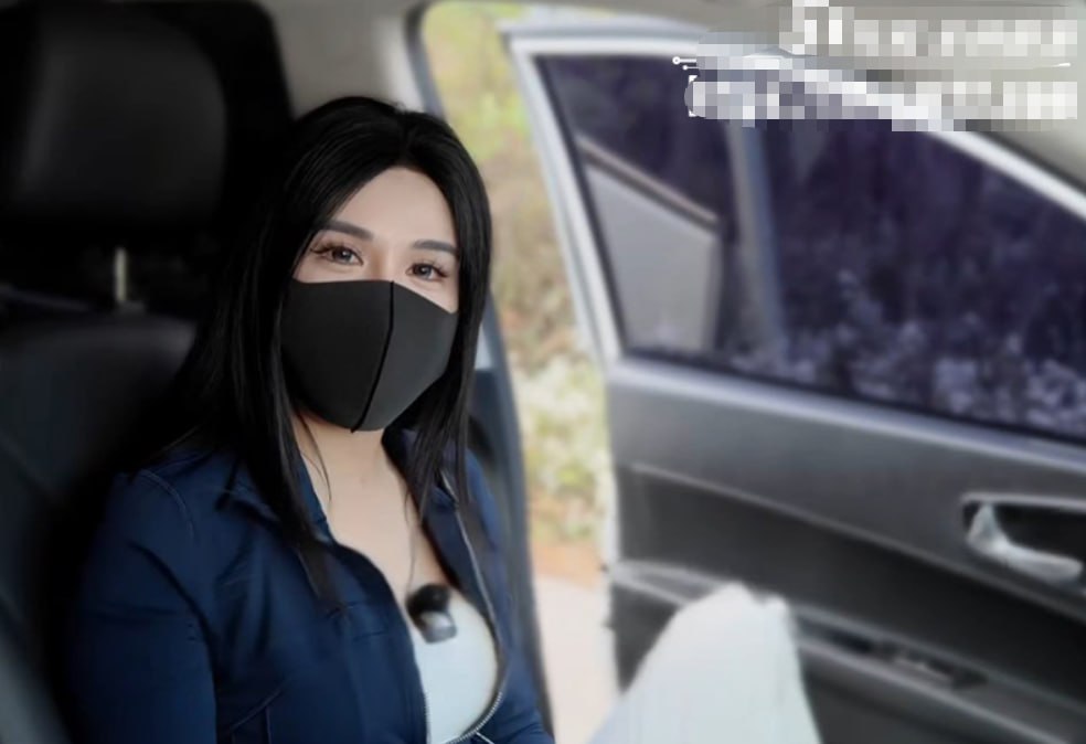 中文字幕巨乳美女,メイリン モデルコレクション メ,观看免费无删减完整版